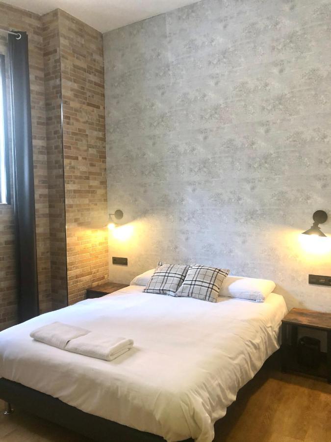 Pension H30 Билбао Екстериор снимка